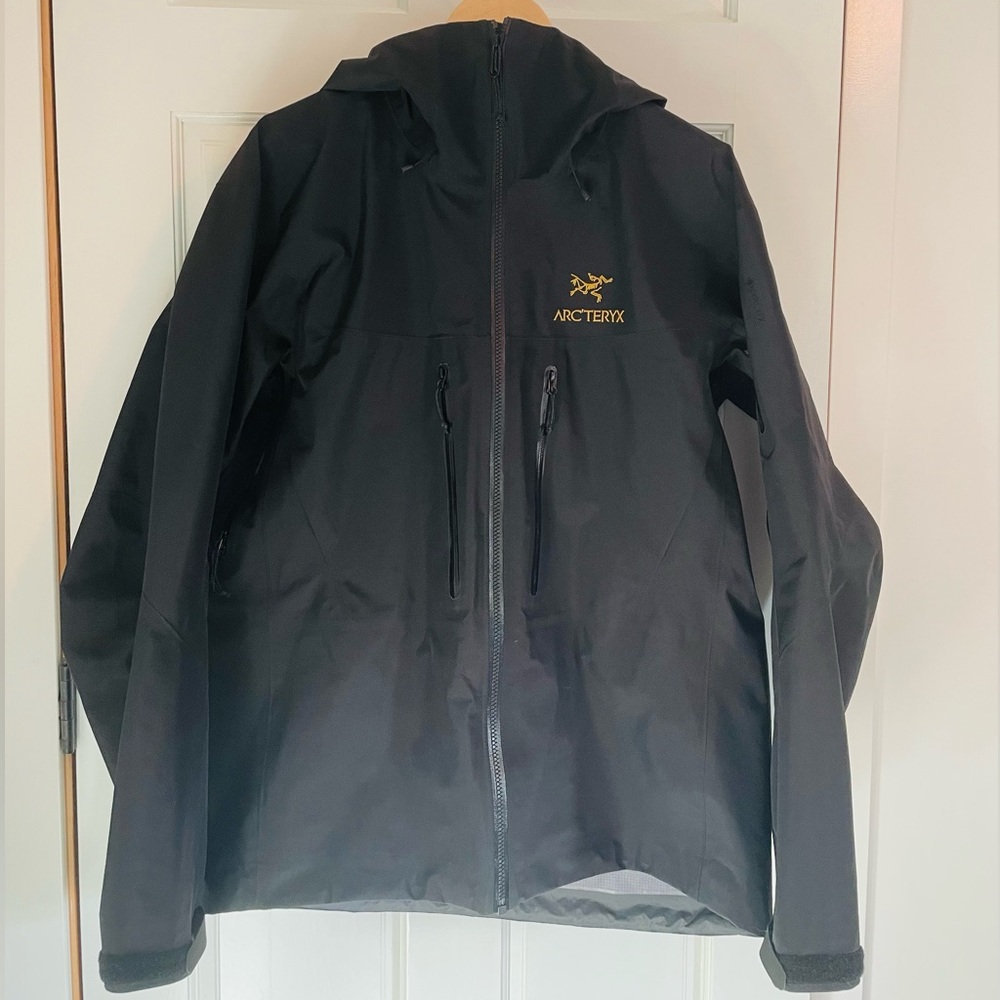Arc’teryx Alpha SV Mens L